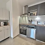 Lumineux, Neuf T2, Balcon, Vue Imprenable, Parking Апартаменти *