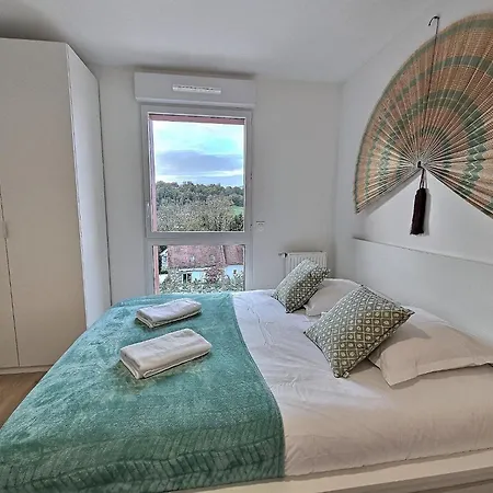 Lumineux, Neuf T2, Balcon, Vue Imprenable, Parking *