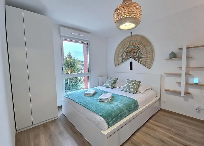 Lumineux, Neuf T2, Balcon, Vue Imprenable, Parking הונפלר